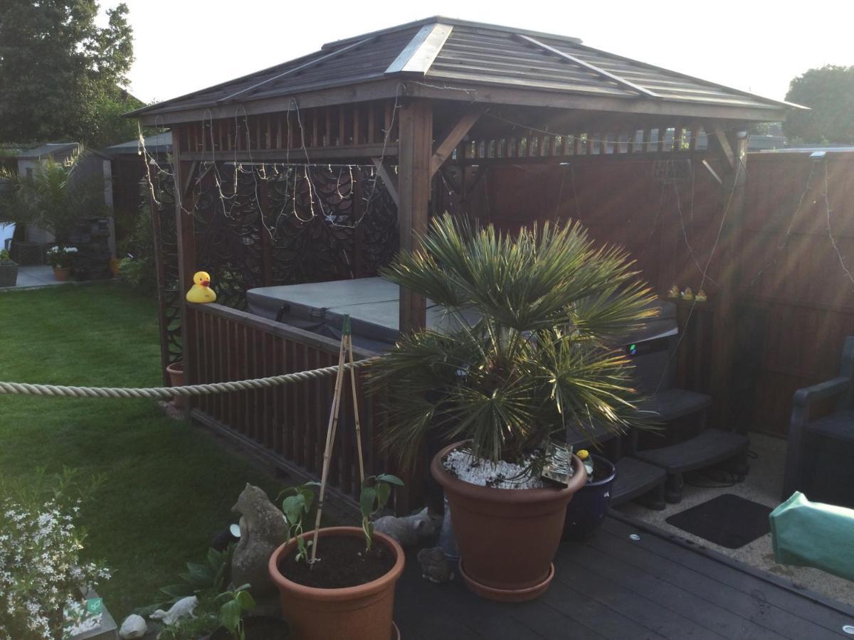 Rise & Shine Bed & Breakfast Titchfield Exterior photo